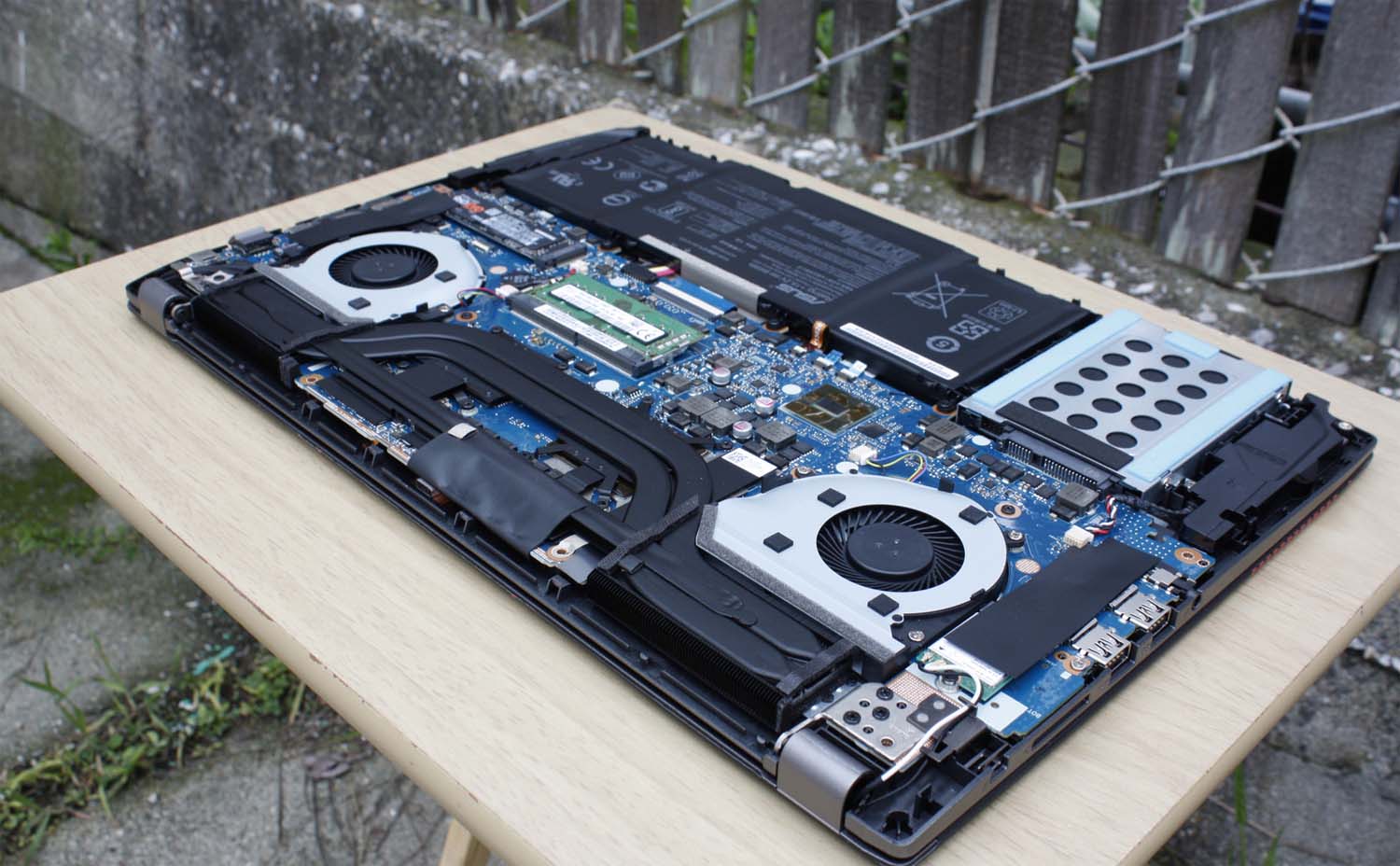 Замена или ремонт видеочипа ноутбука Compaq в Ялте