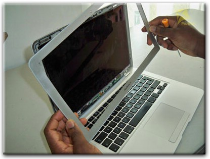 Замена экрана Apple MacBook в Ялте